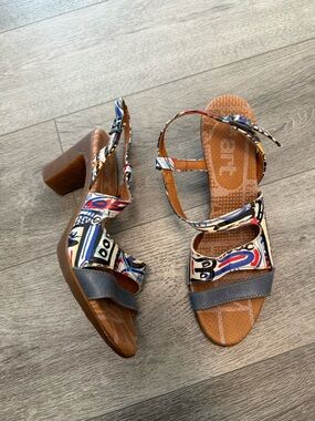 The Art Company Graphic Leather Block Heel Sandals - Blue Accents size 40